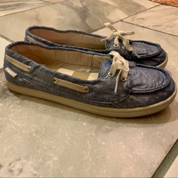 5/$25 Roxy women’s size 8.5 Ahoy shoes - Picture 2 of 5